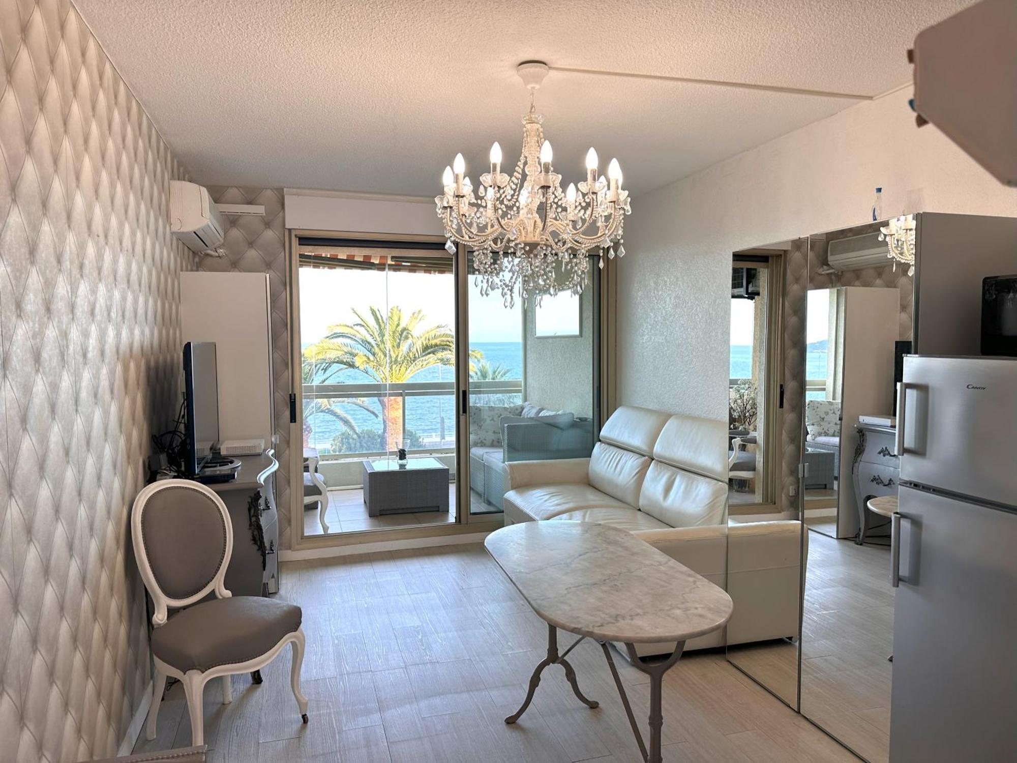 Dionysos Vue Mer คานส์ ภายนอก รูปภาพ